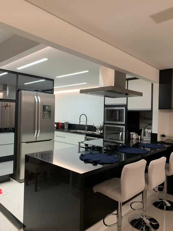 Iluminação Linear para Sobrepor no Piso Iluminação Linear para Sobrepor no Piso