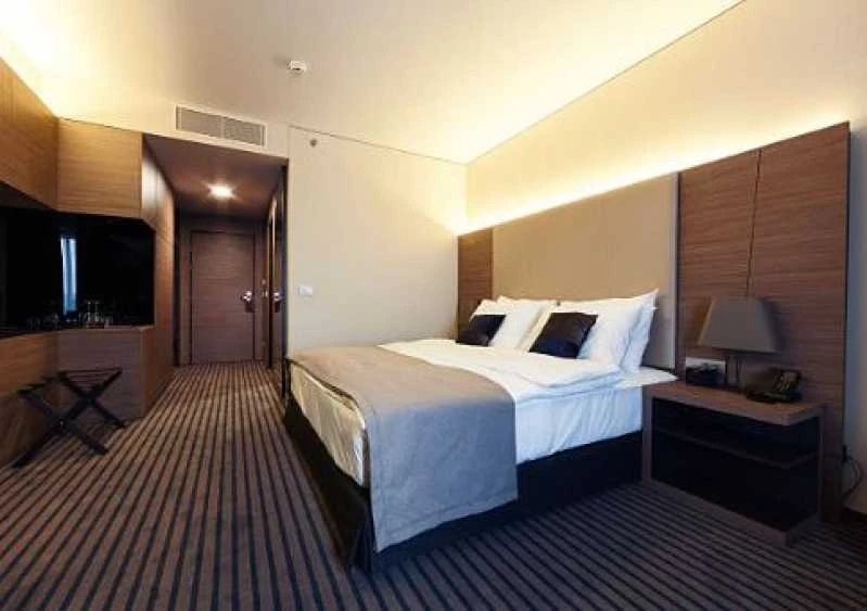 iluminação quarto casal moderno